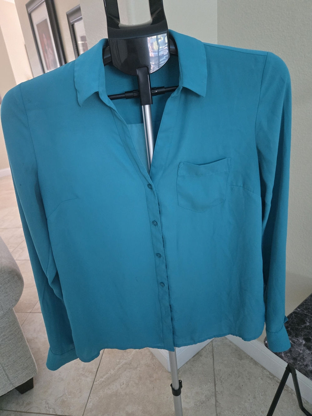 Women's Teal Button-Front Blouse - Lightweight Long Sleeve